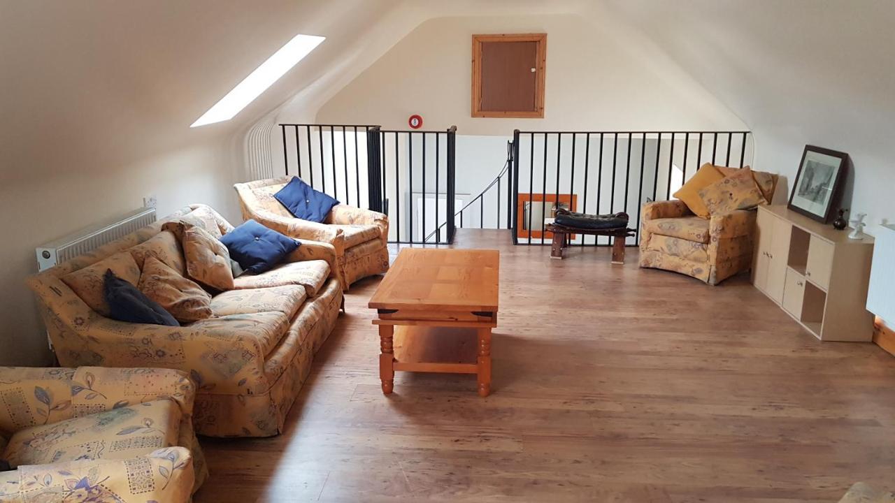 Apartment 3 Bedroom Banagher Town Centre Bagian luar foto