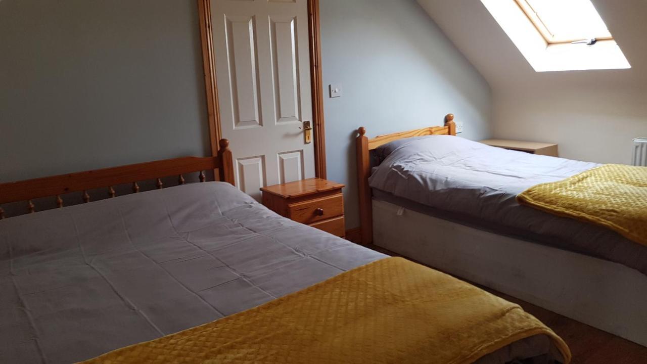 Apartment 3 Bedroom Banagher Town Centre Bagian luar foto