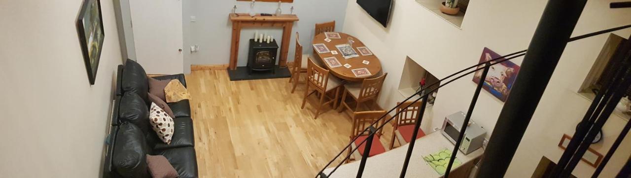 Apartment 3 Bedroom Banagher Town Centre Bagian luar foto