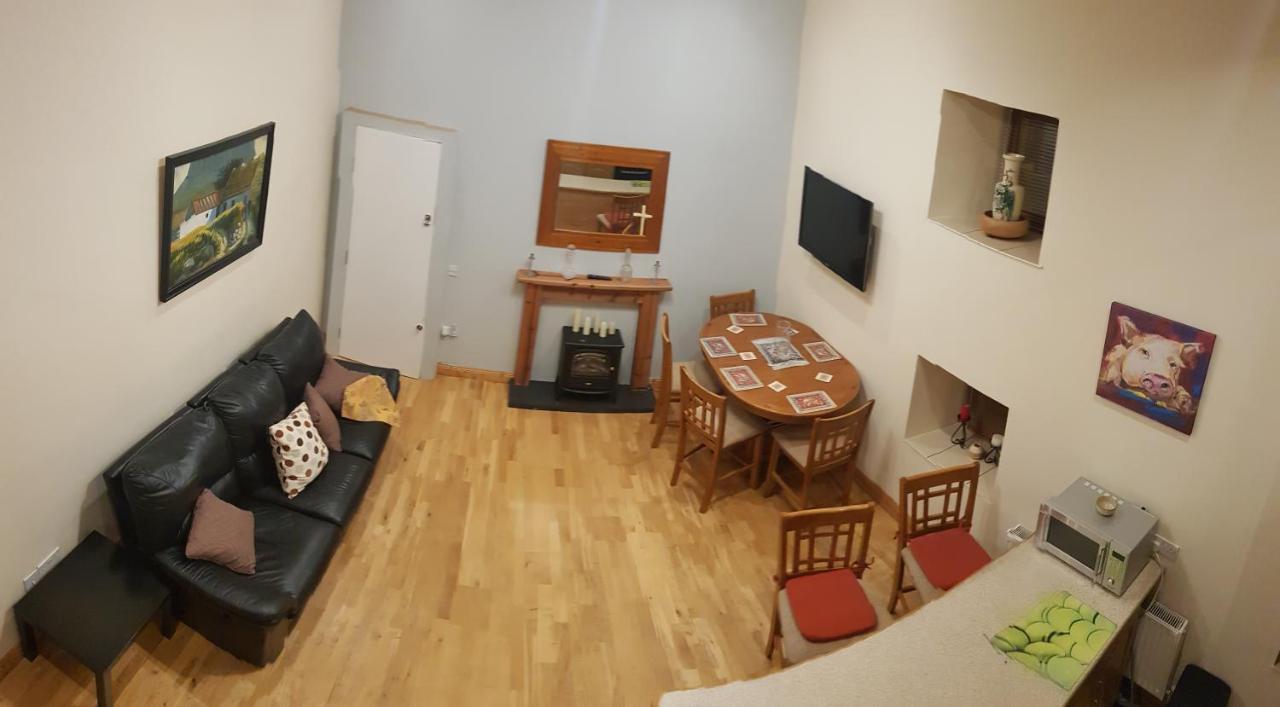 Apartment 3 Bedroom Banagher Town Centre Bagian luar foto